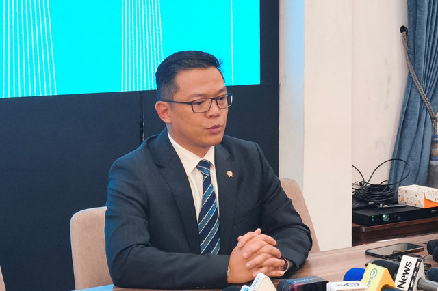 Sekjen Partai Gerindra sekaligus Menteri Luar Negeri Sugiono di Kompleks Istana Kepresidenan, Jakarta Pusat, Jumat (6/2/2026). Foto: Zamachsyari/kumparan