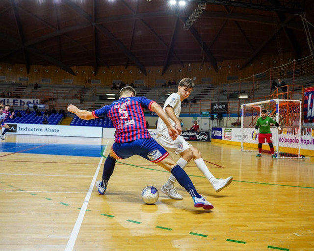 Live streaming futsal AFC 2026, foto hanya ilustrasi, bukan pertandingan yang sebenarnya: Unsplash/Alfonso Scarpa