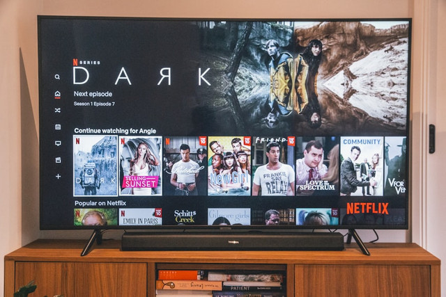 Ilustrasi Jadwal tayang film Netflix Februari 2026.Foto: Unsplash/Marques Kaspbrak