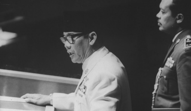 Presiden Soekarno pidato di Sidang Umum PBB 1960. Foto : berdikarionline.com