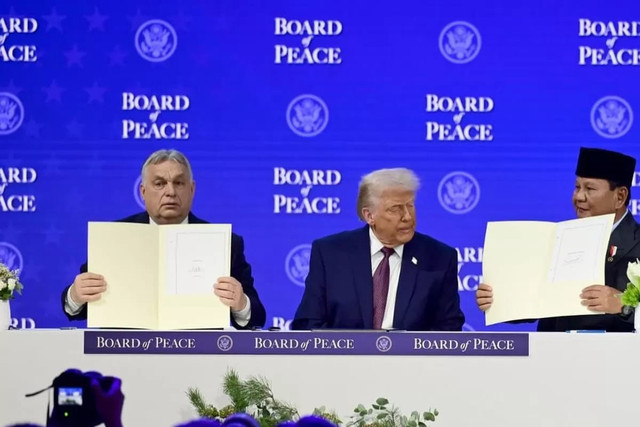 Presiden Prabowo Subianto menandatangani Board of Peace Charter pada Kamis, 22 Januari 2026, di Davos, Swiss. Muchlis Jr/BPMI Setpres