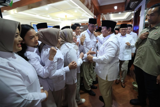 Momen Prabowo menyapa seluruh kader di syukuran HUT ke-18 Gerindra Foto: Instagram @prabowo 