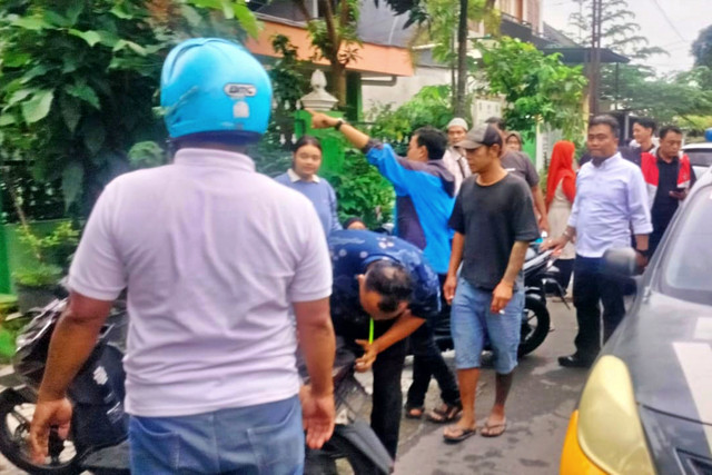 Eviana (21), seorang mahasiswi yang berhasil menghentikan penjambret setelah menabrakkan motornya ke motor pelaku.  Foto: Dok. Polresta Yogyakarta
