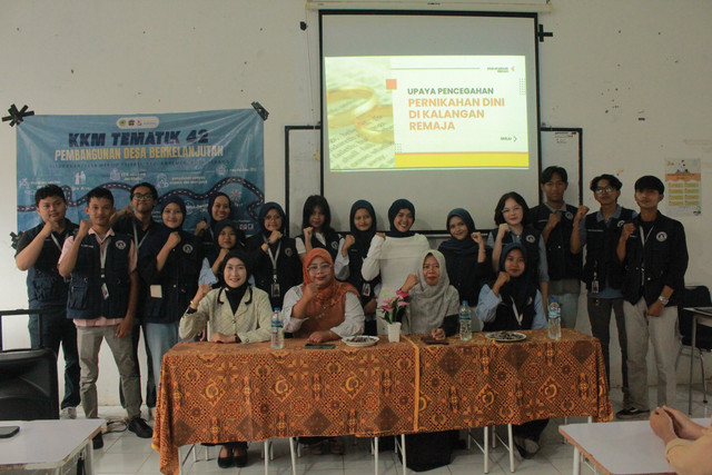 Sosialisasi Pencegahan Pernikahan Dini di SMKN 6 Kota Serang (Dokumentasi Pribadi)