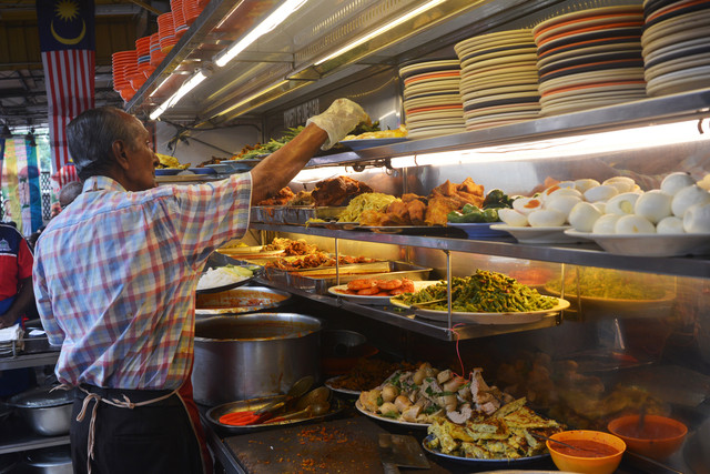 Ilustrasi nasi kandar Malaysia. Foto: Azhari Fotolestari/Shutterstock