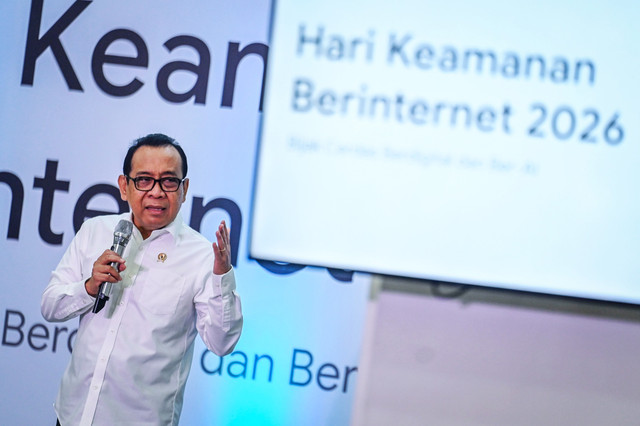 Menteri Koordinator (Menko) Pembangunan Manusia dan Kebudayaan (PMK), Pratikno memberikan sambutan saat acara Bijak Cerdas Berdigital dan Ber-AI di Kantor Kemenko PMK, Jakarta, Selasa (10/2/2026). Foto: Bayu Pratama S./Antara Foto
