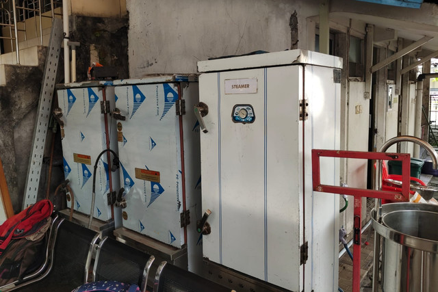 Alat terbaru, yakni rice bean washer atau alat cuci beras otomatis telah dipersiapkan untuk menyambut Ramadan oleh Masjid Jogokariyan, Kota Yogyakarta. Foto: Arfiansyah Panji Purnandaru/kumparan