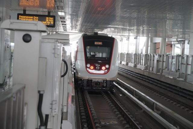 Ilustrasi Harga Tiket LRT Jakarta. Foto: Iqbal Firdaus/ KumparanNEWS