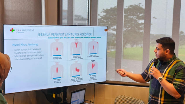 dr. Yislam Aljaidi, Sp. JP, FIHA sebagai dokter spesialis jantung dan pembuluh darah Eka Hospital Cibubur. Foto: Dok. Eka Hospital