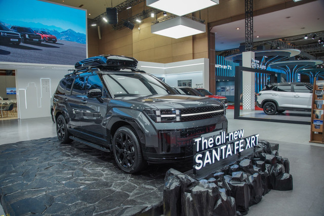 Hyundai SANTA FE XRT tampil di IIMS 2026. Foto: Hyundai
