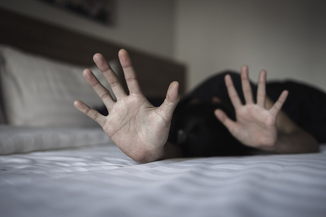 Ilustrasi Pemerkosaan. Foto: Tinnakorn  jorruang/Shutterstock