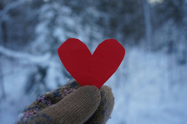 Ilustrasi Ucapan Valentine untuk Teman, Unsplash/Eli Pluma