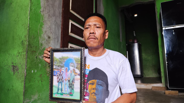 Sulaiman, Ayah dari Fandi Ramadhan yang disidang tuntutan mati oleh Jaksa di Pengadilan Negeri Batam terkait kapal Fandi yang membawa Narkotika jenis Sabu seberat 1,9 Ton saat ditemui di kediamannya, Medan, Jumat (13/2). Foto: Amar Marpaung/kumparan