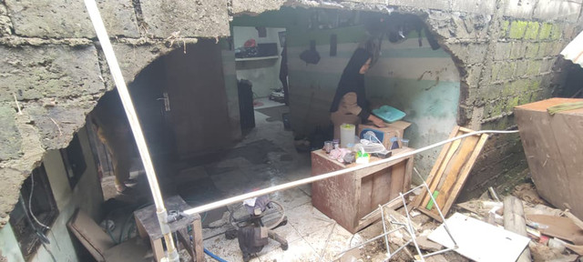 Rumah warga rusak akibat banjir bandang di Kabupaten Bogor, Jawa Barat, Jumat (13/2/2026). Foto: Dok. kumparan