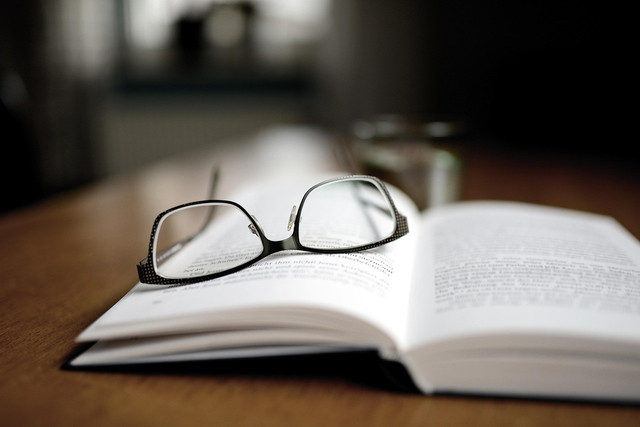 https://pixabay.com/photos/book-read-glasses-reading-glasses-4600757/