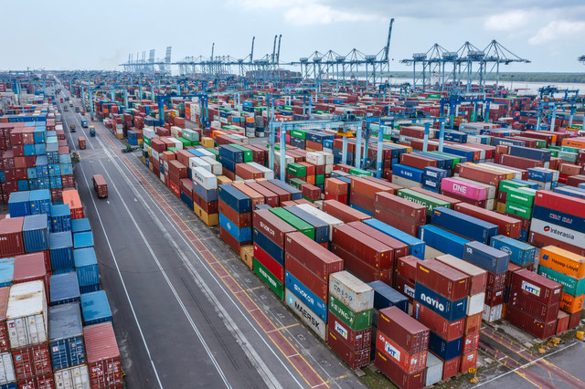 Ilustrasi Pertumbuhan Ekonomi di Malaysia. Foto: Abdul Razak Latif/Shutterstock