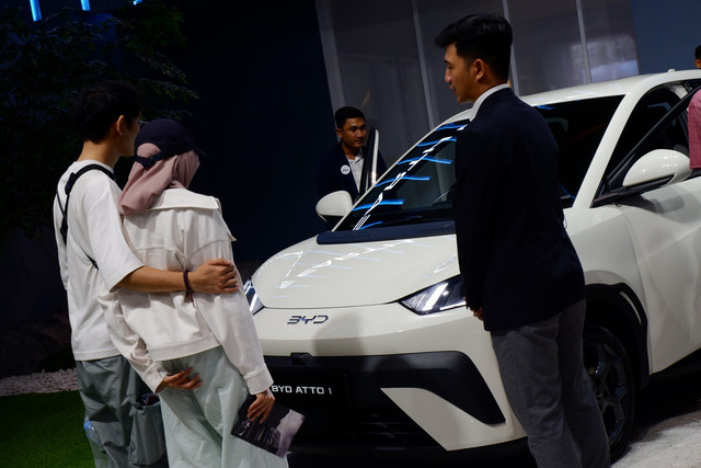 Mobil listrik BYD di IIMS 2026. Foto: Sena Pratama/kumparan