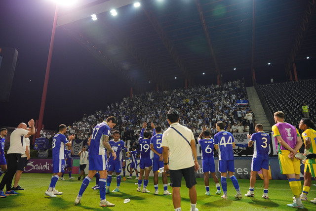 Persib Bandung usai dikalahkan Ratchaburi FC dalam laga leg pertama babak 16 besar AFC Champions League 2 (ACL 2) musim 2025/26 di Dragon Solar Park, Thailand, pada Rabu (11/2).  Foto: AFC