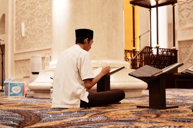 Ilustrasi Apakah boleh puasa qadha 1 hari sebelum Ramadhan. Foto: Unsplash.com/Aldin Nasrun