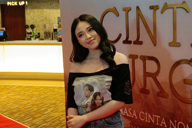 Aktris sekaligus penyanyi Anneth Delliecia saat ditemui di Kawasan Kuningan, Jakarta Selatan.
Foto: Aprilandika Pratama/kumparan