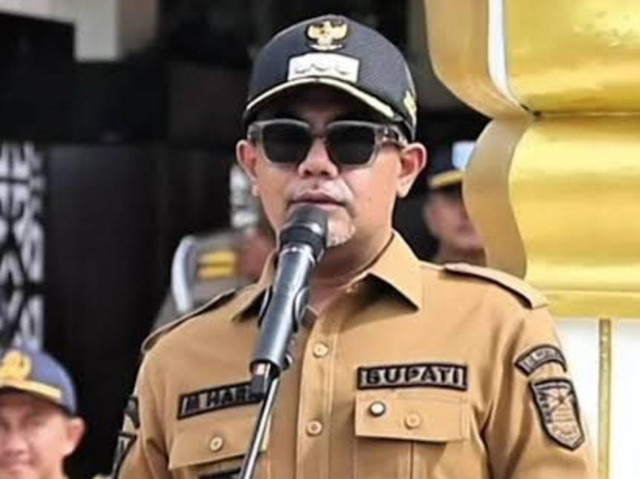 Bupati Probolinggo, Mohammad Haris buka suara soal hilangnya 7 koper milik turis asal Tailan saat berwisata di Gunung Bromo, Jawa Timur. Foto: Dok. Istimewa