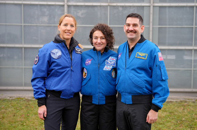 Jessica Meir dan Sophie Adenot, Dua Astronaut Perempuan yang Ikut Misi ke ISS. Foto: Pau Barrena/AFP