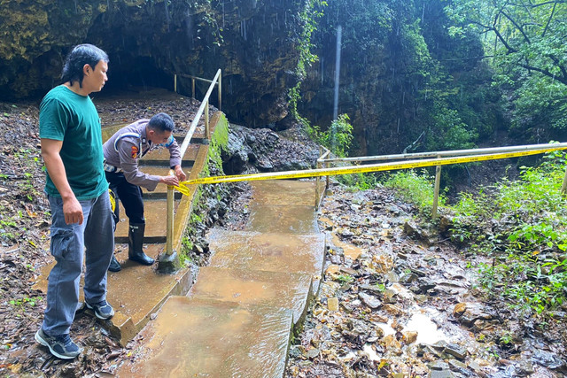 Wahyu Ristanto (25), meninggal dunia usai menyelamatkan mahasiswi KKN Universitas Ahmad Dahlan yang tenggelam di Sungai Ngreneng, Dukuh Sempon Wetan, Kapanewon Semanu, Kabupaten Gunungkidul, DI Yogyakarta, Rabu (18/2/2026). Foto: Dok. Polsek Semanu