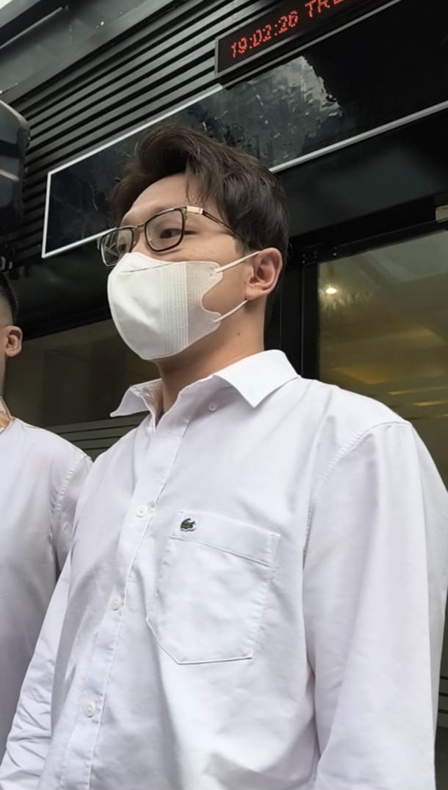 Dokter Richard Lee Hadiri pemeriksaan di Polda Metro Jaya.. Foto: Dok. Istimewa