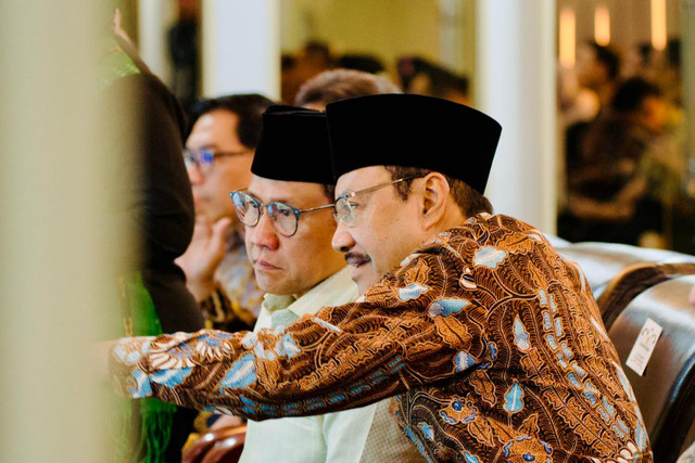 Menteri Sosial, Saifullah Yusuf (Gus Ipul) bersama Menko PM, Muhaimin Iskandar dan Kepala BPS, Amalia Adininggar Widyasanti saat menghadiri acara ground check PBI di Kantor BPS, Jakarta, Kamis (19/2/2026). Foto: Dok. Kemensos