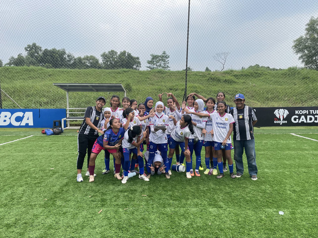 Tim Putri JP U-15 di HYDROPLUS Soccer League Jakarta. Foto: Aji Nugrahanto/kumparan