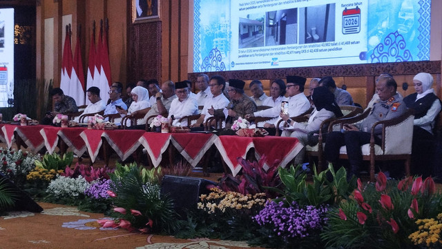 Mendikdasmen Abdul Mu'ti, dalam Rapat Koordinasi Penyelenggaraan Program MBG di Provinsi Jawa Timur, di Surabaya Kamis, (19/2/2026). Foto: Kemendikdasmen