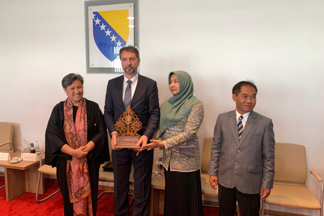 Pemerintah Kabupaten (Pemkab) Jepara berkunjung ke Bosnia dan Herzegovina. Foto: Dok. Diskominfo Jepara