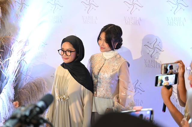 Fuji di acara peluncuran Raya Collection Nabila Misha. Foto: Istimewa