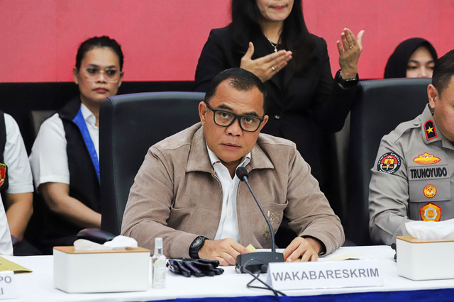 Wakabareskrim Polri, Nunung Syaifuddin memberikan paparannya dalam konferensi pers di Mabes Polri, Jakarta, Rabu (25/2/2026). Foto: Iqbal Firdaus/kumparan