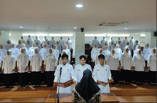 Proses pelaksanaan Sumpah Dokter Muda Periode 41
