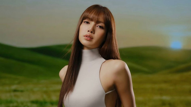 Brand Fashion Kith Gandeng Lisa Blackpink Sebagai Guest Designer Koleksi Terbaru. Foto: Instagram @kithwomen