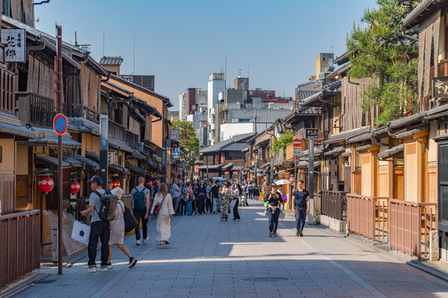 Turis di Kyoto, Jepang. Foto: Mo Wu/Shutterstock