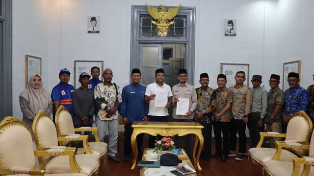 Penandatanganan Kerja Sama DT Peduli dan Pemkab Prihal Program Pembangunan Hunian Tetap untuk Penyintas Bencana di Bireuen (Sumber : DT Peduli)