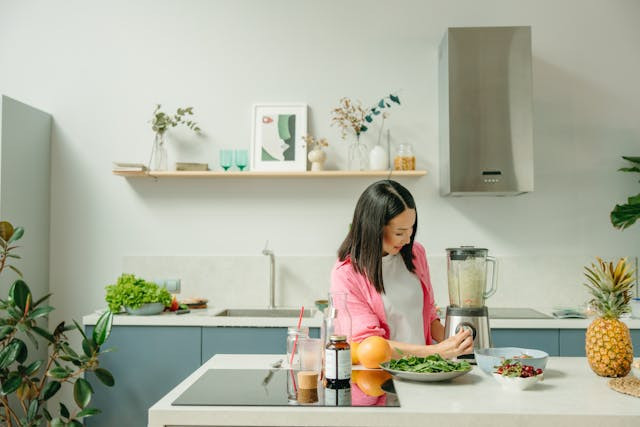 Ilustrasi merk blender 3 in 1 terbaik 2026. Foto: Yaroslav Shuraev/pexels