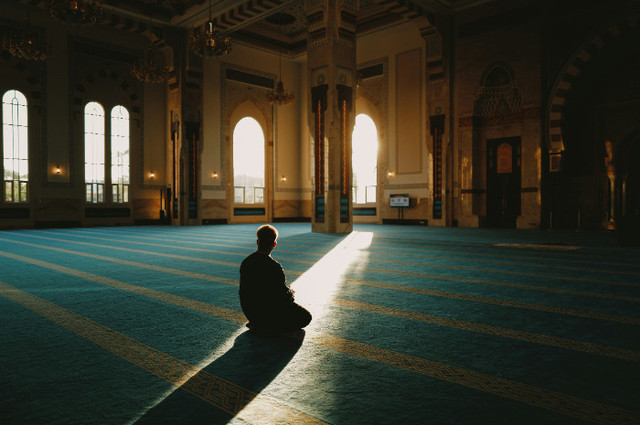 Ilustrasi Salat Qashar adalah Apa. Foto: Unsplash/Alim