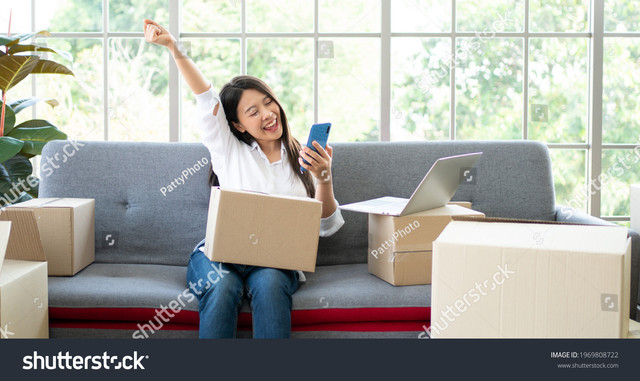 Ilustrasi belanja online. Foto: Shutterstock