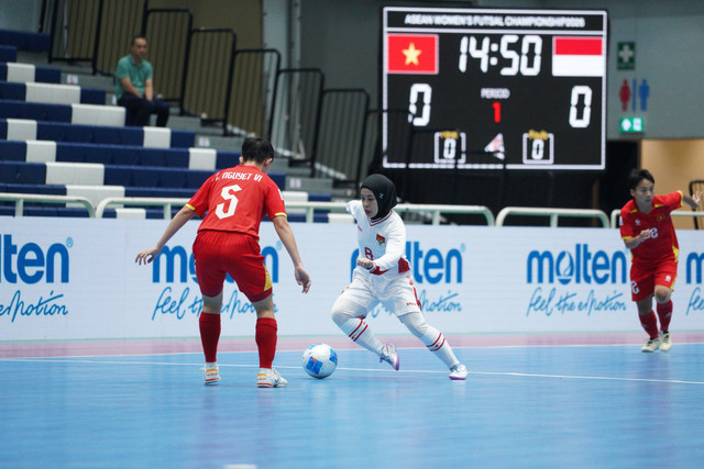 Timnas Futsal Indonesia melawan Vietnam dalam laga perebutan tempat ketiga Piala AFF Futsal Wanita 2026 di Nakhon Ratchasima, Thailand, pada Senin (2/3/2026). Foto: FFI