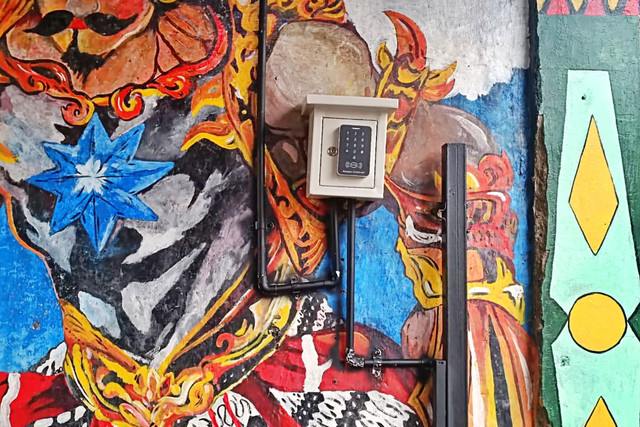 Inovasi e-Gate 11, gerbang elektronik untuk warga di lingkungan RT 11/7, Gandaria Utara. Foto: Nauval Pratama/kumparan
