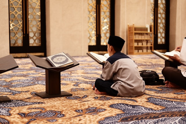 Ilustrasi contoh jadwal pesantren kilat SD. Foto: Aldin Nasrun / Unsplash