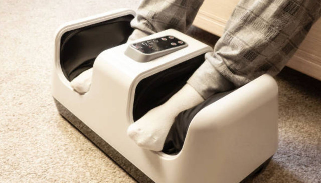 Ilustrasi alat pijat kaki elektrik terbaik. Foto: iStock