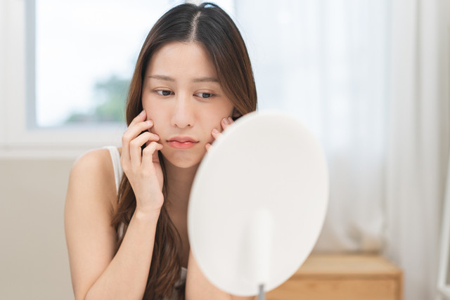 Ternyata Nggak Semua Orang Harus Double Cleansing, Ini Alasannya. Foto: Kmpzzz/Shutterstock