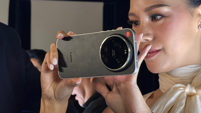 Xiaomi Leica Leitzphone kini hadir di Indonesia dengan edisi terbatas. Foto: Habib Allbi Ferdian/kumparan