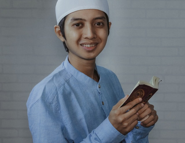 Ilustrasi doa hari ke-15 puasa Ramadhan. Foto: Afif Ramdhasuma/Unsplash