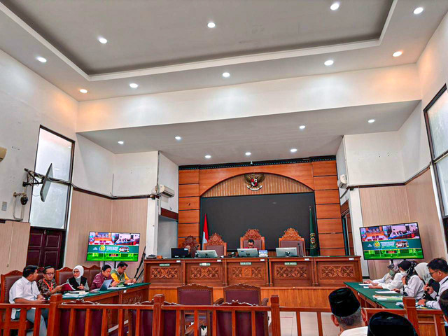 Suasana sidang praperadilan Gus Yaqut dalam agenda pembacaan jawaban oleh KPK di PN Jakarta Selatan, Rabu (4/3). Foto: Amira Nada Fauziyyah/kumparan