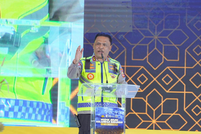Kakorlantas Polri Irjen Pol Agus Suryonugroho meluncurkan tagline Operasi Ketupat 2026 "Mudik Aman, Keluarga Bahagia" di Menara Bank Mega, pada Selasa (3/3/2026). Foto: Dok. Istimewa